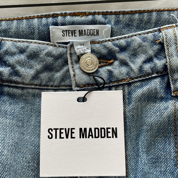 NWT STEVE MADDEN WINNIE DENIM JEANS - Picture 3 of 5